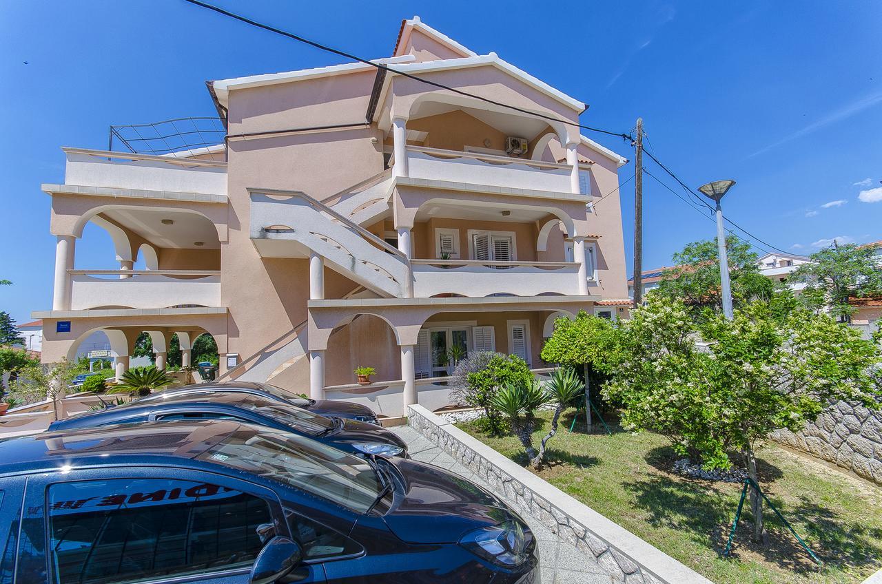 Apartments Biserka 노바야 외부 사진